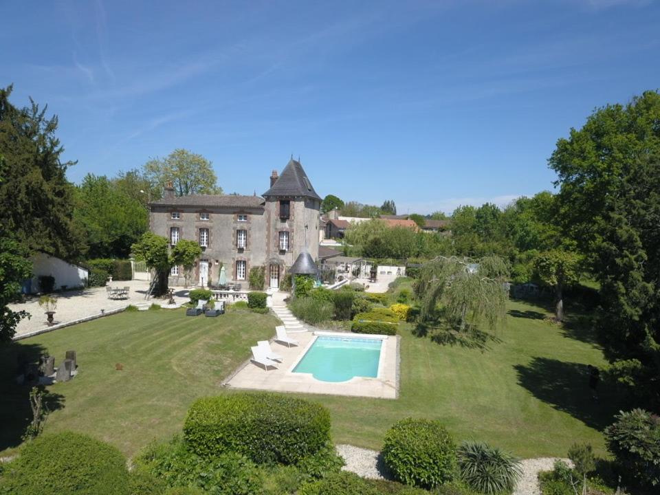 Les Lauriers Bed and Breakfast Peyrat-de-Bellac Exteriör bild